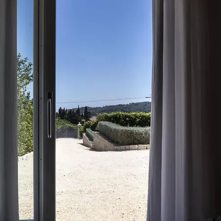 בית הארחה Astrid Casa Alzi